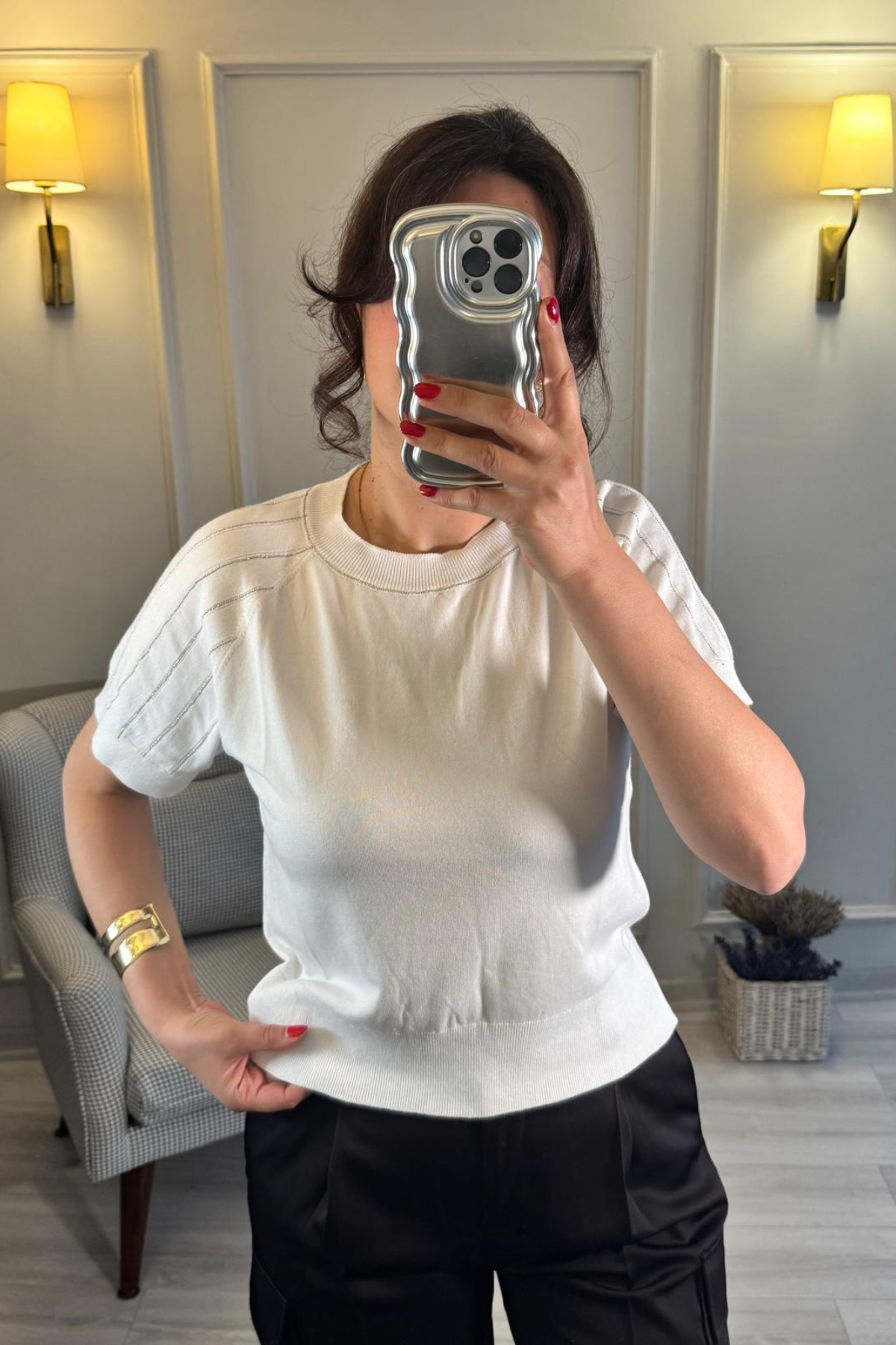 Zincir Detaylı İnce Triko Bluz Beyaz