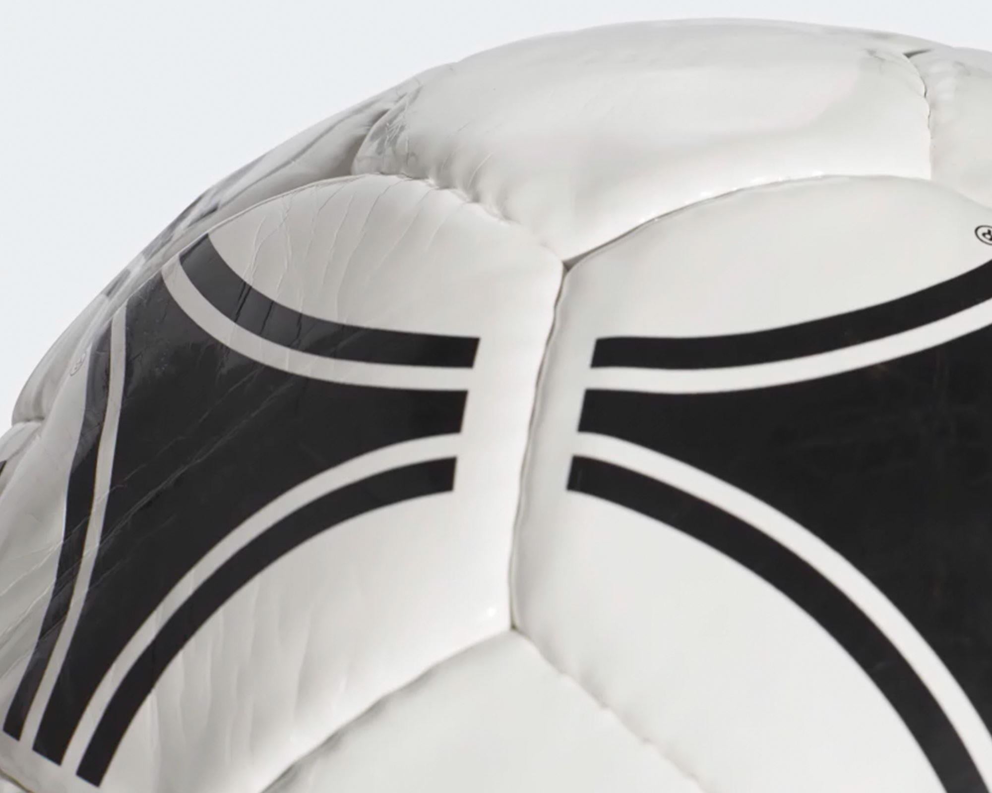 Adidas 656927 Tango Rosario Erkek Futbol Topu