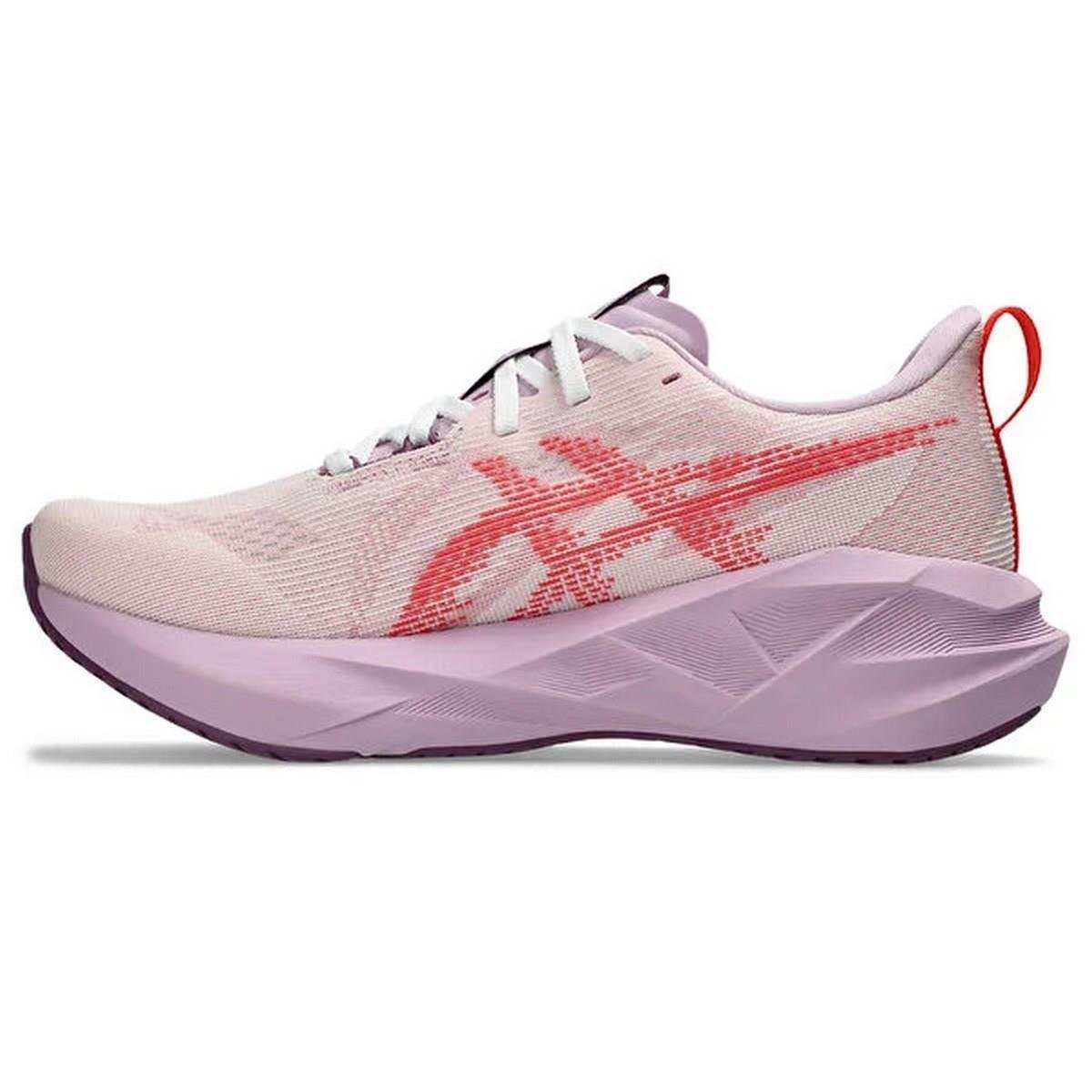 Asics 1012B765-101 Novablast 5 Kadın Koşu Ayakkabısı
