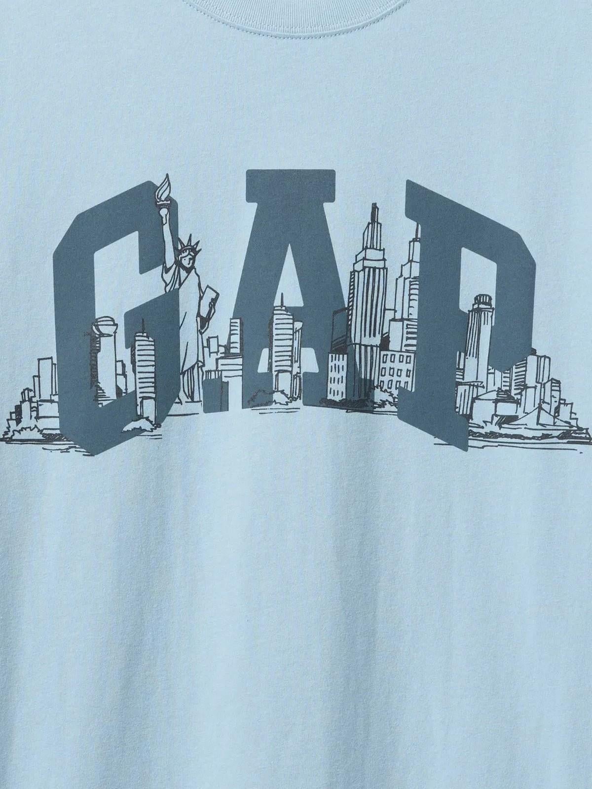 GAP 745022000 V-Gap Nyc Skyline Erkek Tişört