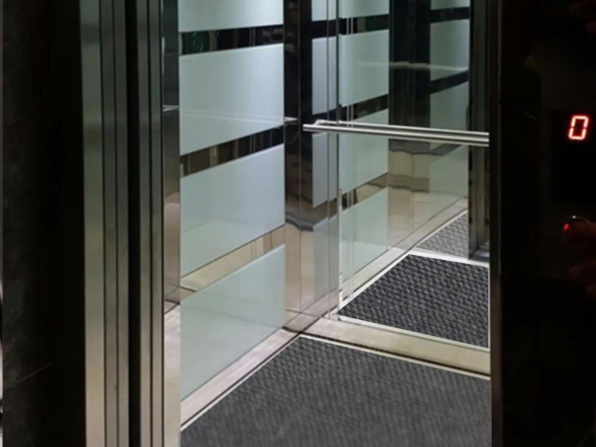 Gri Asansör Paspası İş Yeri ve Bina Paspası Apartman Paspası Kaymaz Paspas