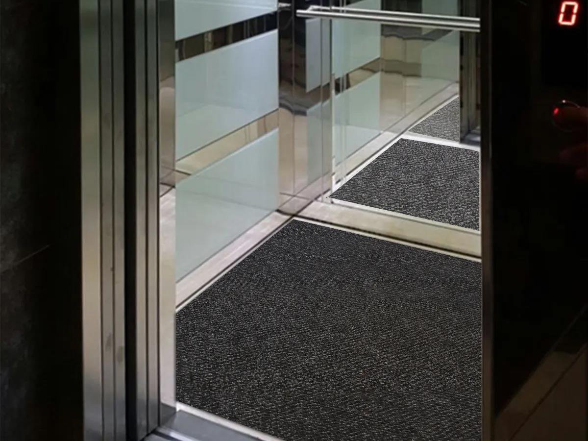 Siyah Asansör Paspası İş Yeri ve Bina Paspası Apartman Paspası Kaymaz Paspas