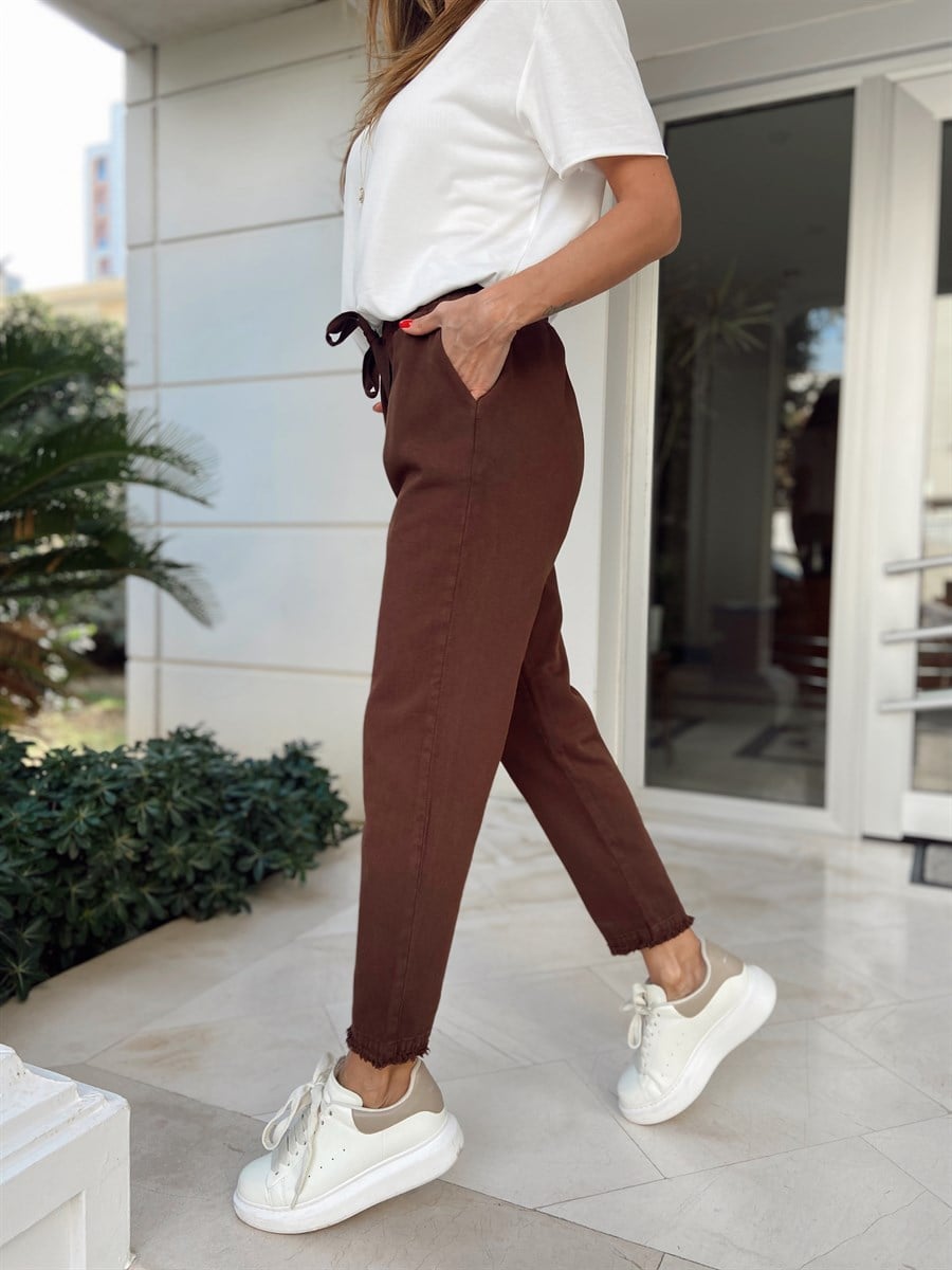 Kadın Beli Lastikli Paçası Püskül Detay Parça Boya Gabardin Kahve Pantolon