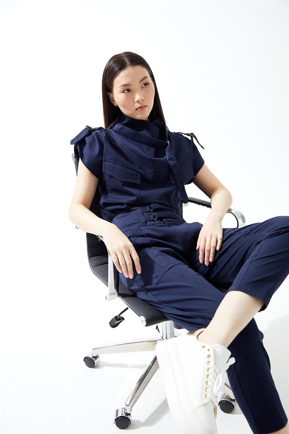 Karen Lacivert Takım