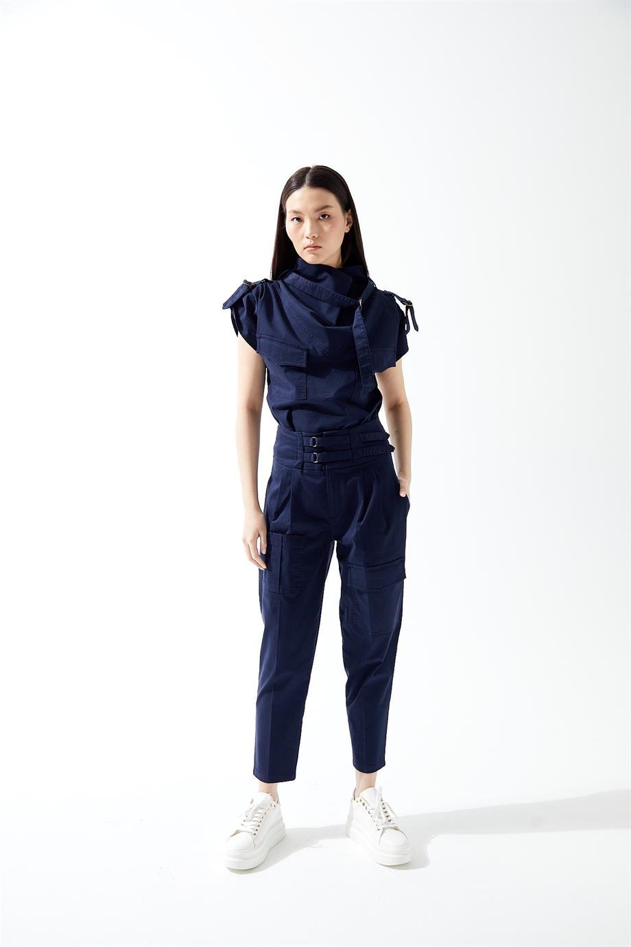 Karen Lacivert Takım