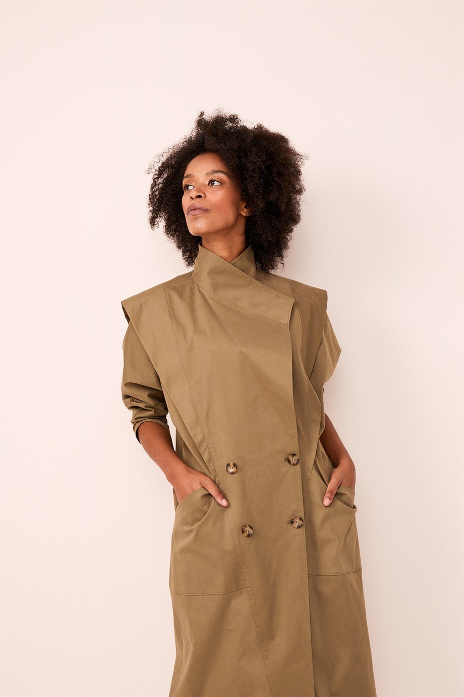 Yolanda Trenchcoat