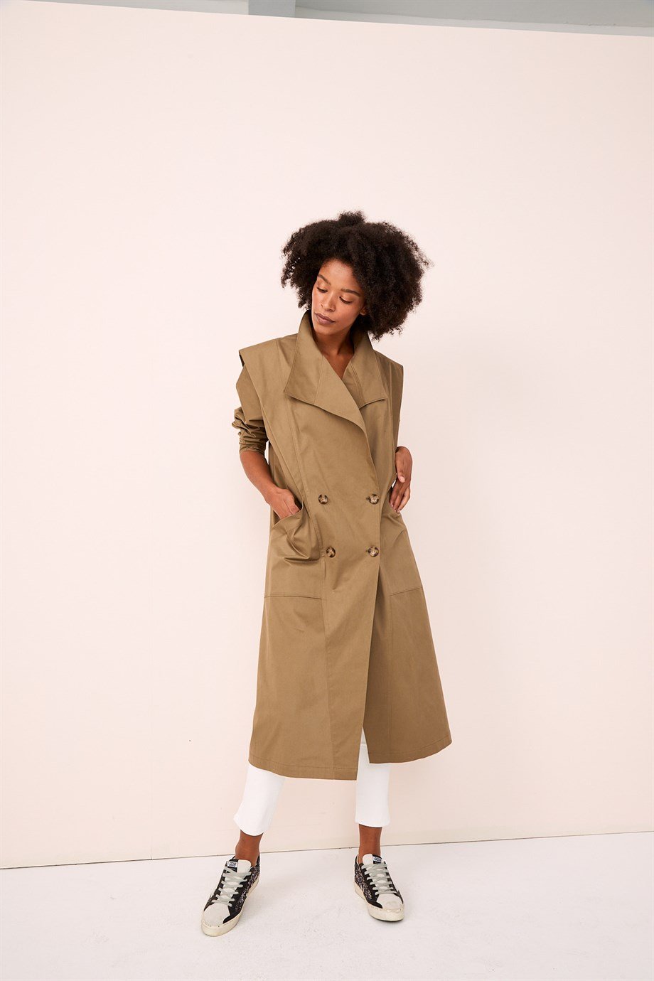 Yolanda Trenchcoat