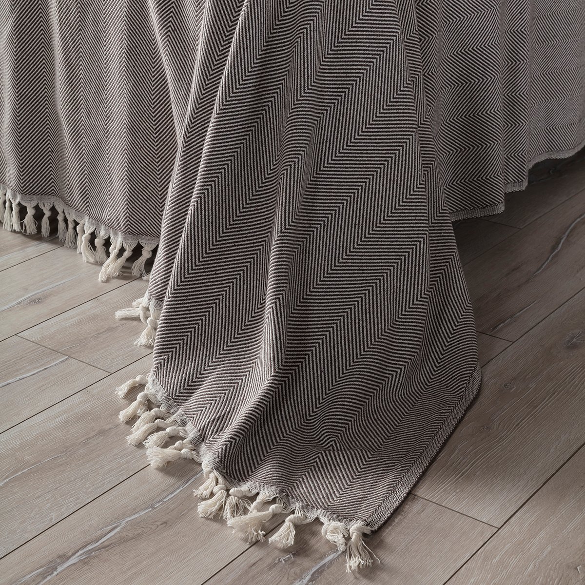 Balık Sırtı Desenli Çift Kişilik Yatak Örtüsü 200x230 Cm Kahve