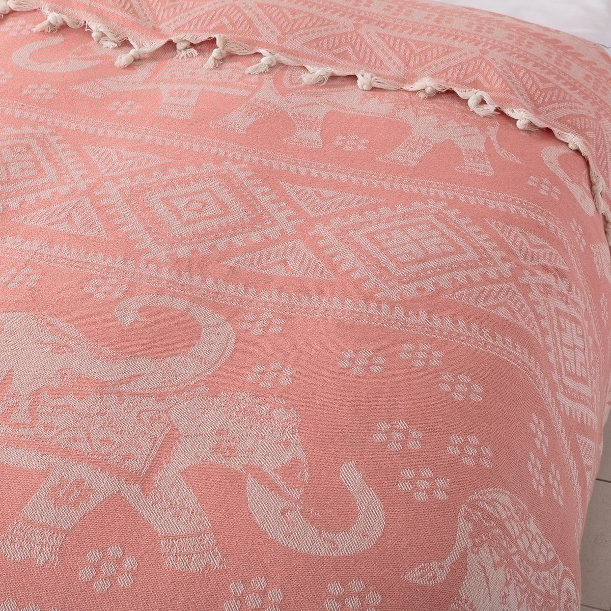 Fil Desenli Çift Kişilik Yatak Örtüsü Jakarlı 200x230 Cm Pembe