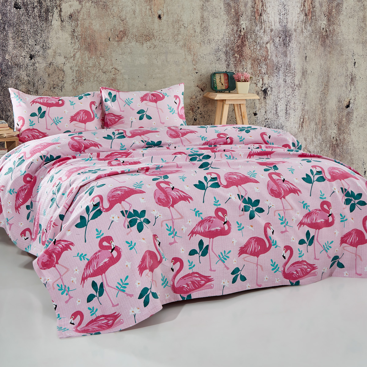 Flamingo Desenli Çift Kişilik Pike Takımı Pembe