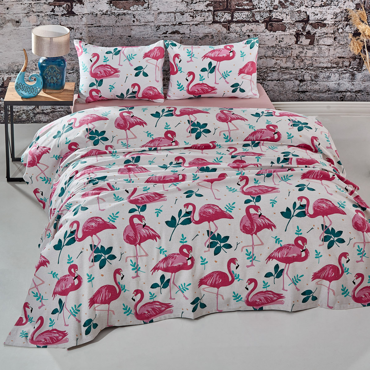 Flamingo Desenli Tek Kişilik Pike Takımı Beyaz