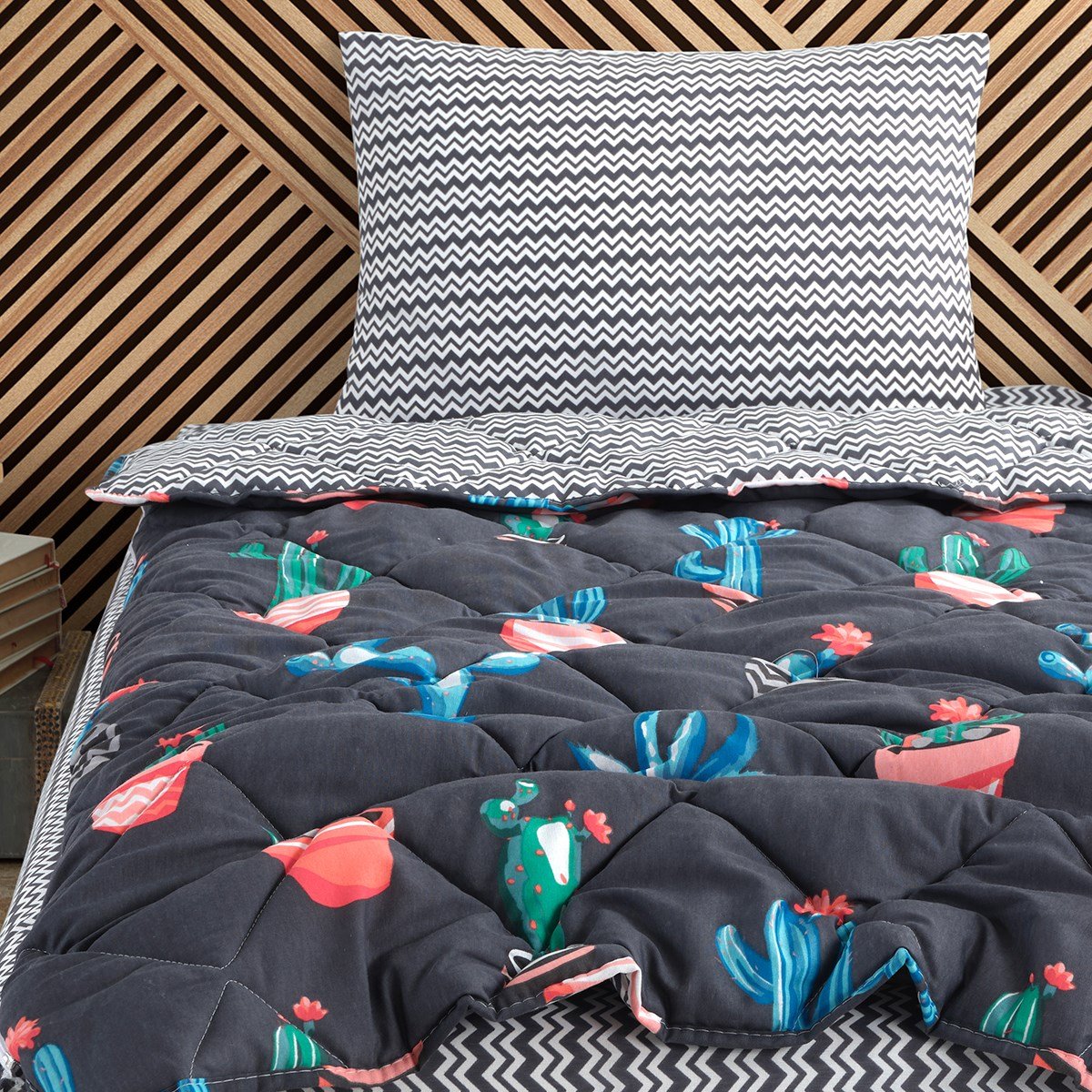 Kaktüs Desenli Füme Tek Kişilik Yorganlı Çocuk Uyku Seti