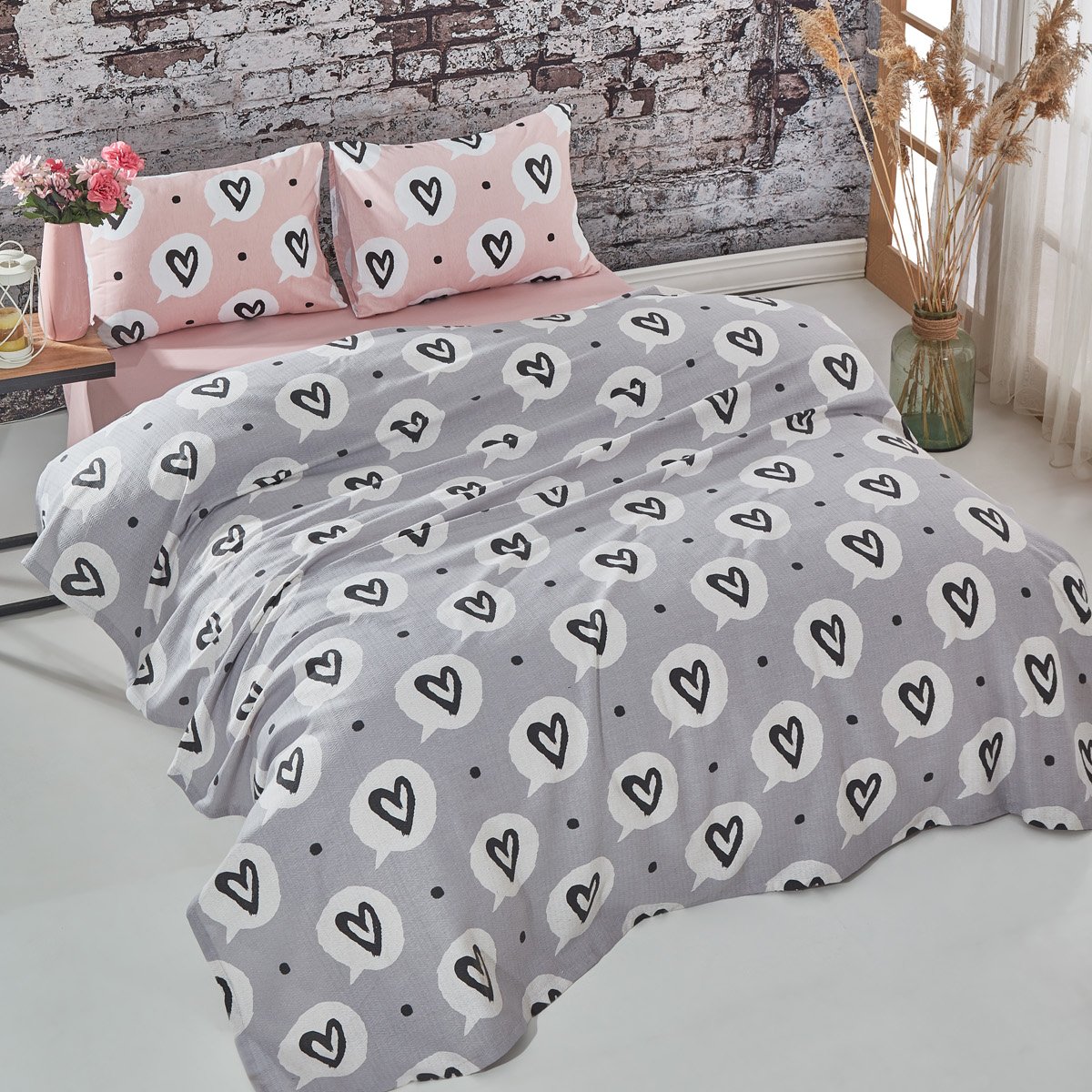 Kalp Desenli Çift Kişilik Pike Takımı Gri