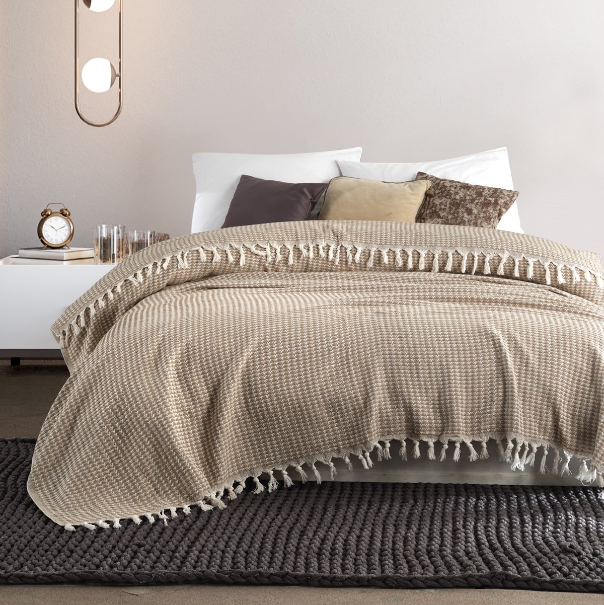 Vagonik Piramit Çift Kişilik Yatak Örtüsü 200 X 230 Cm Pike Pamuklu Koltuk Kanepe Örtüsü Püsküllü - Bej