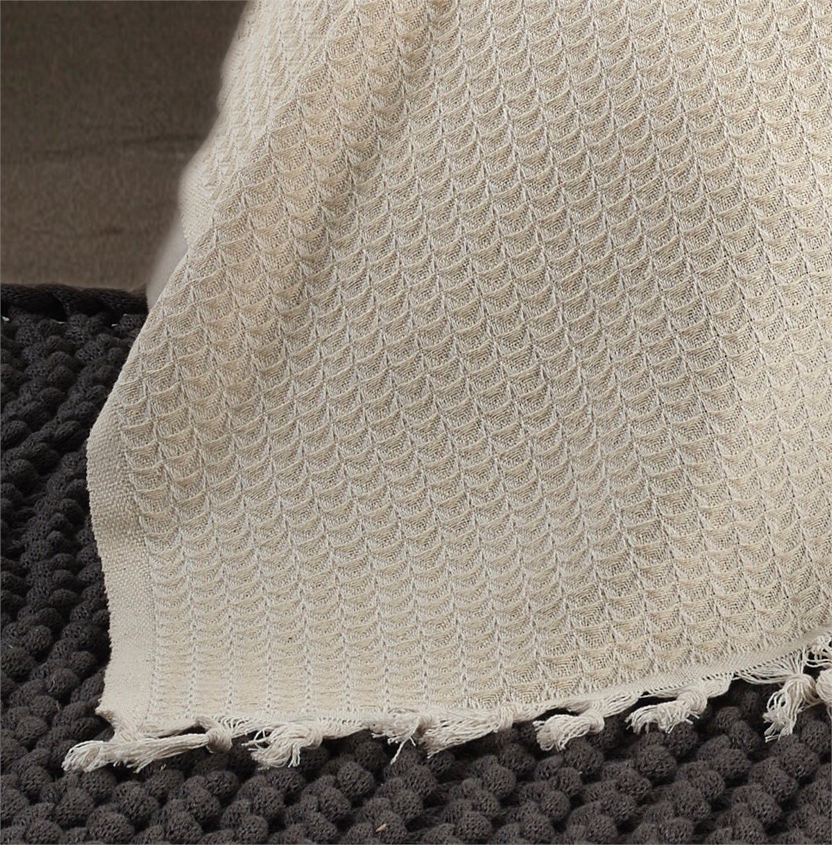 Vagonik Piramit Çift Kişilik Yatak Örtüsü 200 X 230 Cm Pike Pamuklu Koltuk Kanepe Örtüsü Püsküllü - Krem