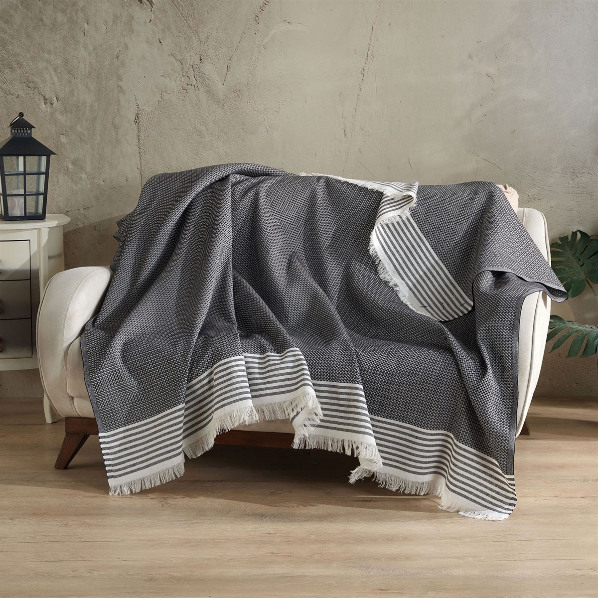 Vagonik Royal Sık Dokuma 170x210 Koltuk Örtüsü- Siyah