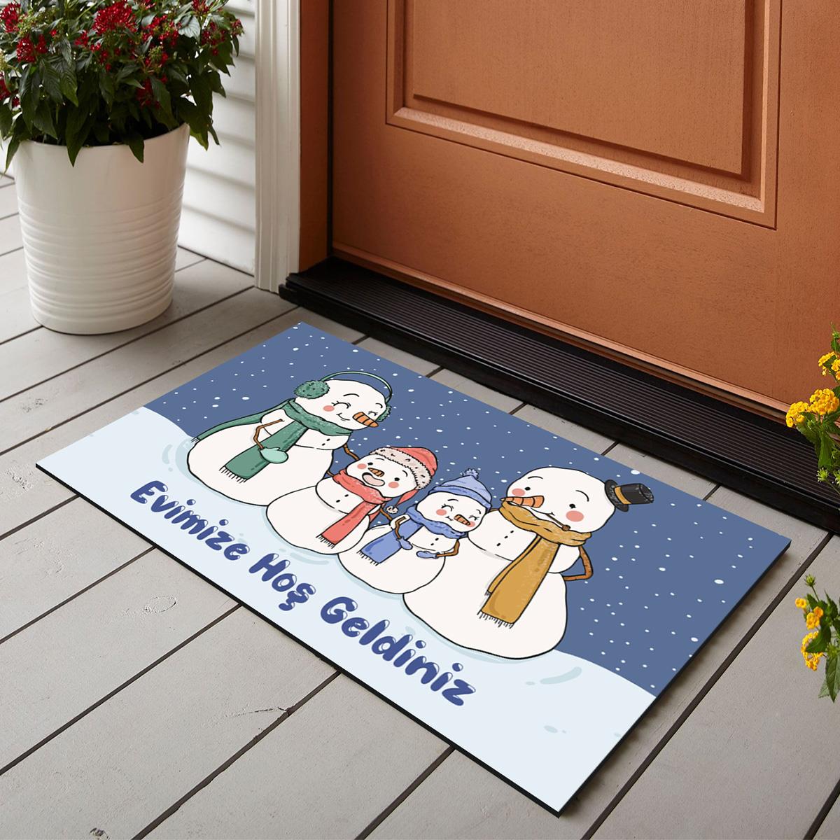 Vagonik Yılbaşı Kardan Adam Ailesi Dijital Baskılı 50x70cm Dekoratif Çok Amaçlı Iç Ve Dış Kapı Paspası