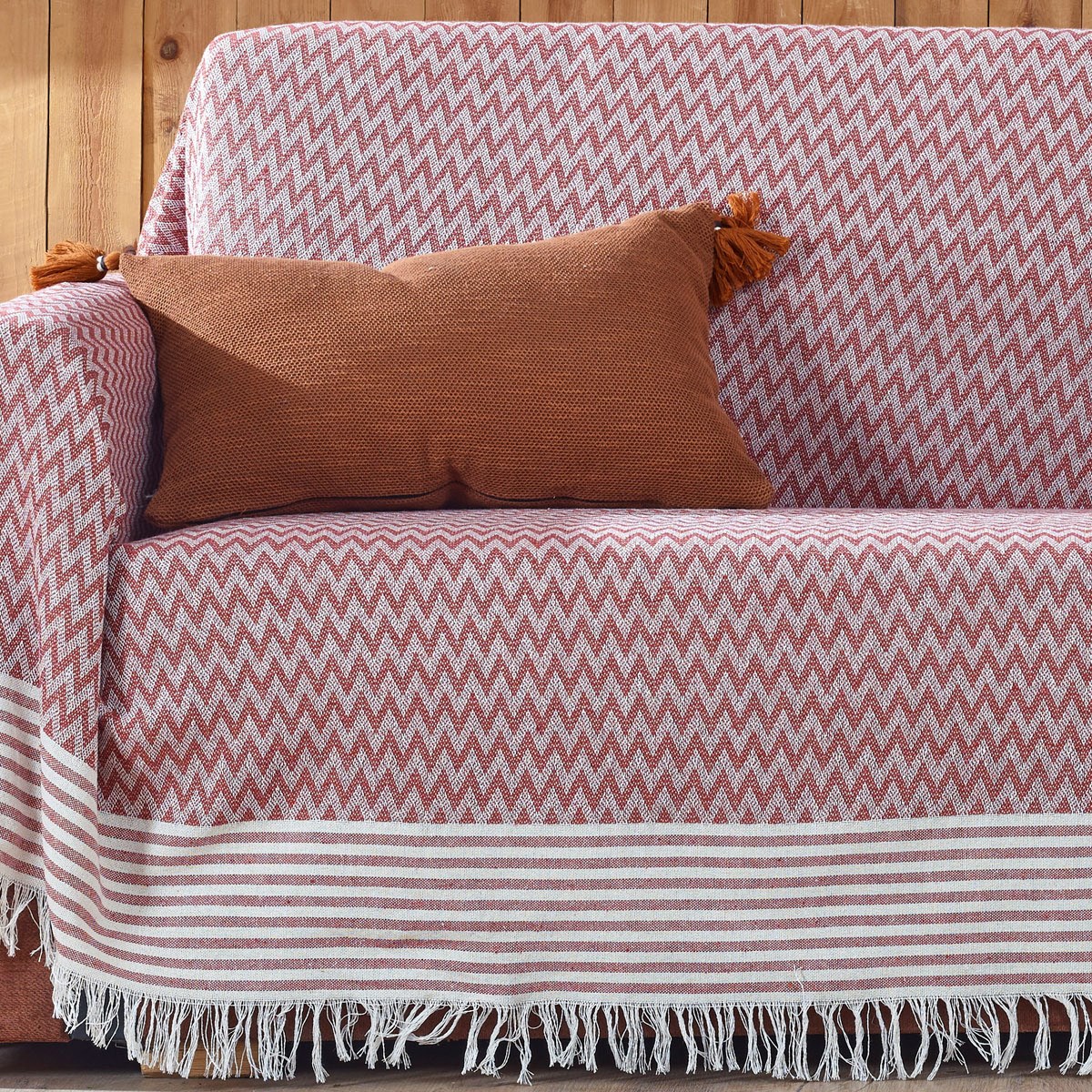 Vagonik Zigzag Desenli 3m Çekyat Kollarını Örten Battal Boy Koltuk Örtüsü 170 x 300 Bordo