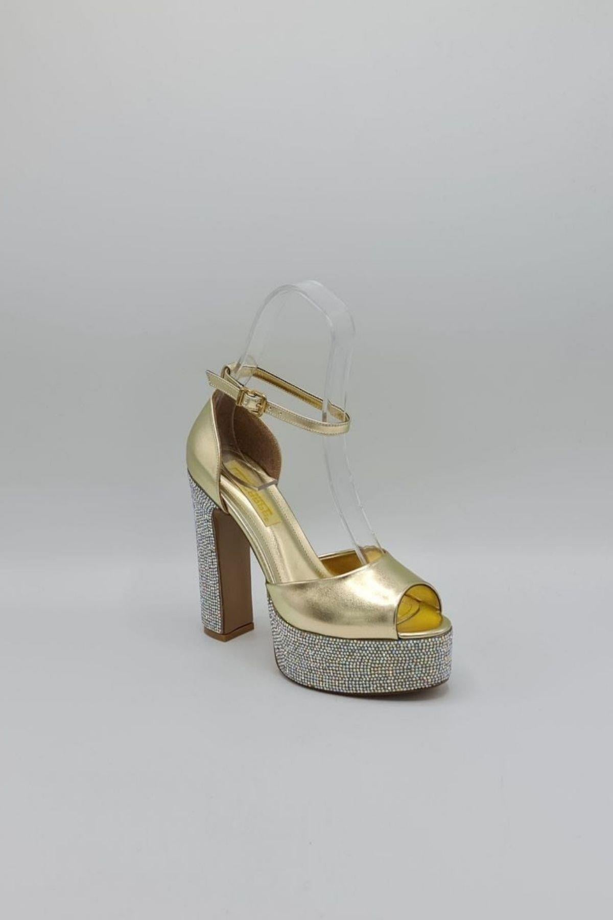 Shine Kristal Tasli Gold Topuklu Ayakkabi