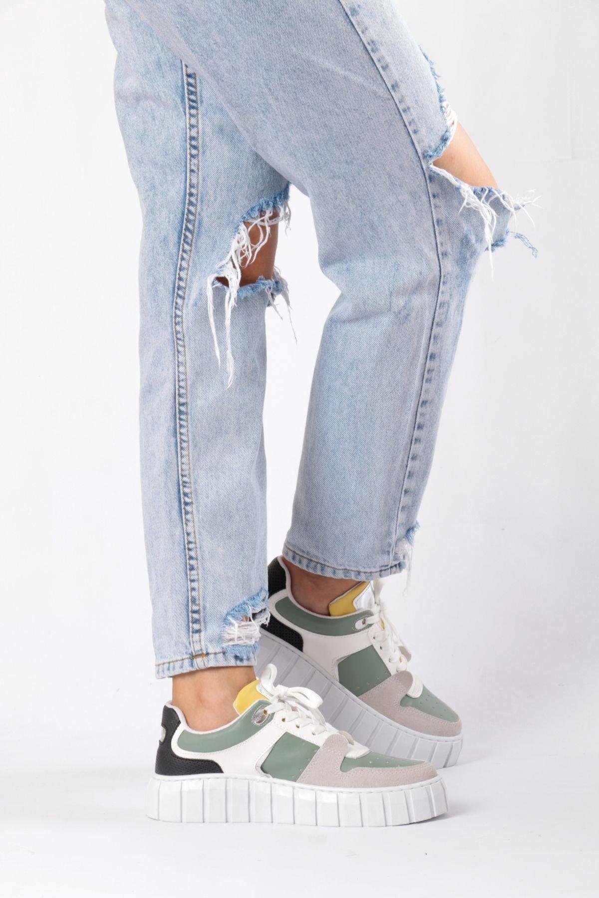 ÜÇ RENKLİ KALIN TABAN SNEAKERS