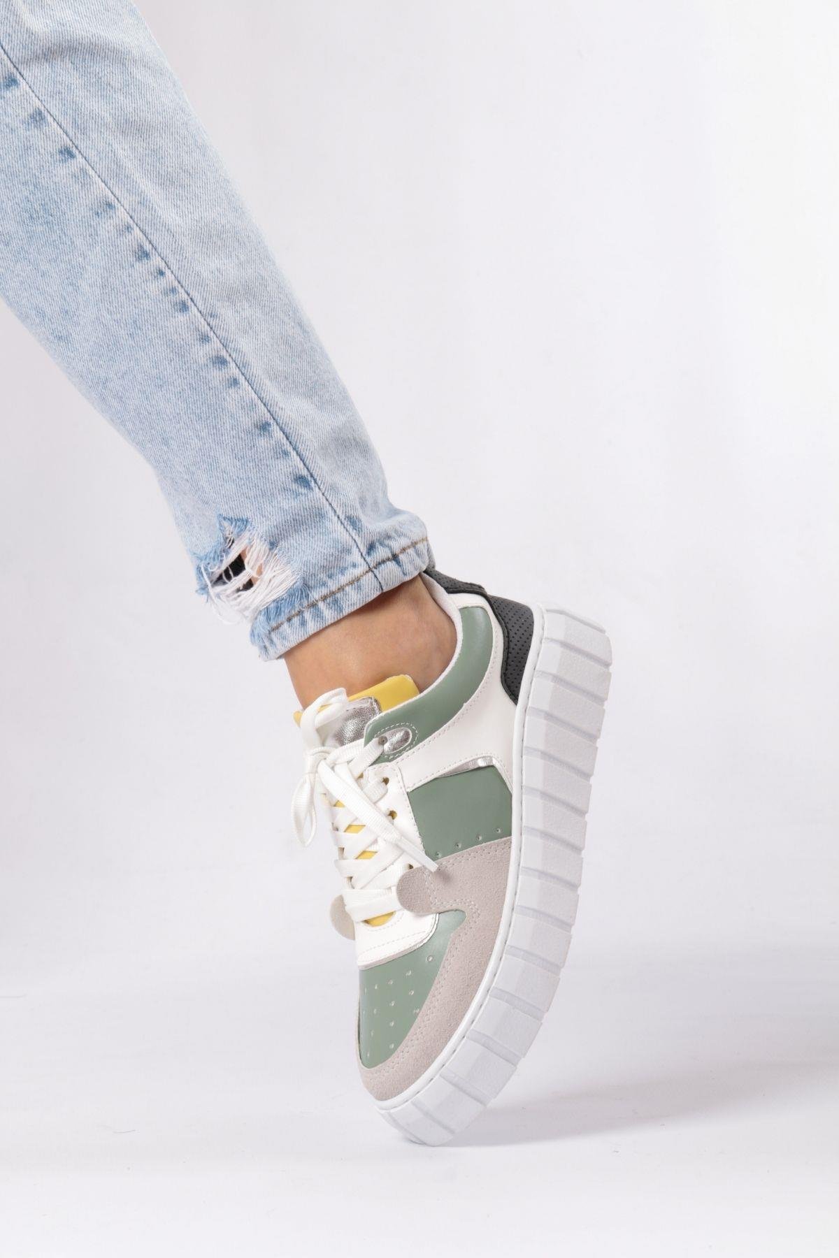 ÜÇ RENKLİ KALIN TABAN SNEAKERS