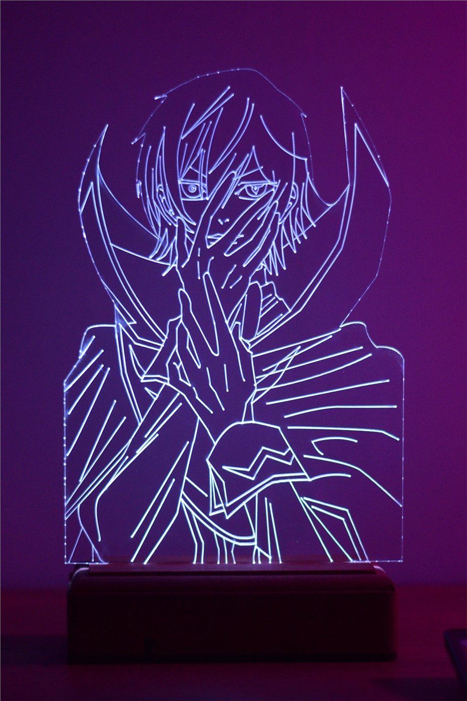 Anime Code Geass Lelouch 16 Renk Gece Lambası