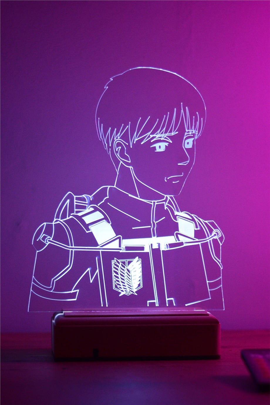 Attack on Titan Armin 16 Renk Gece Lambası