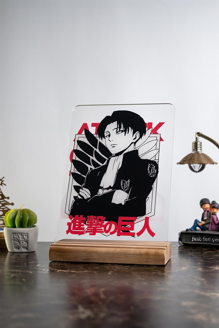 Captain Levi Ackerman Ev Dekoru Attack On Titan Anime Severlere Hediyelik Masa Süsü