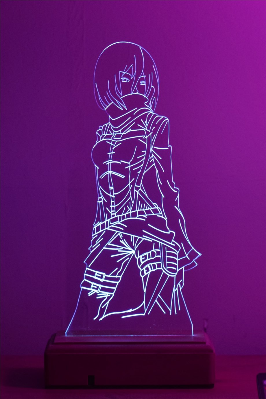 Mikasa Ackerman 16 Renk Gece Lambası