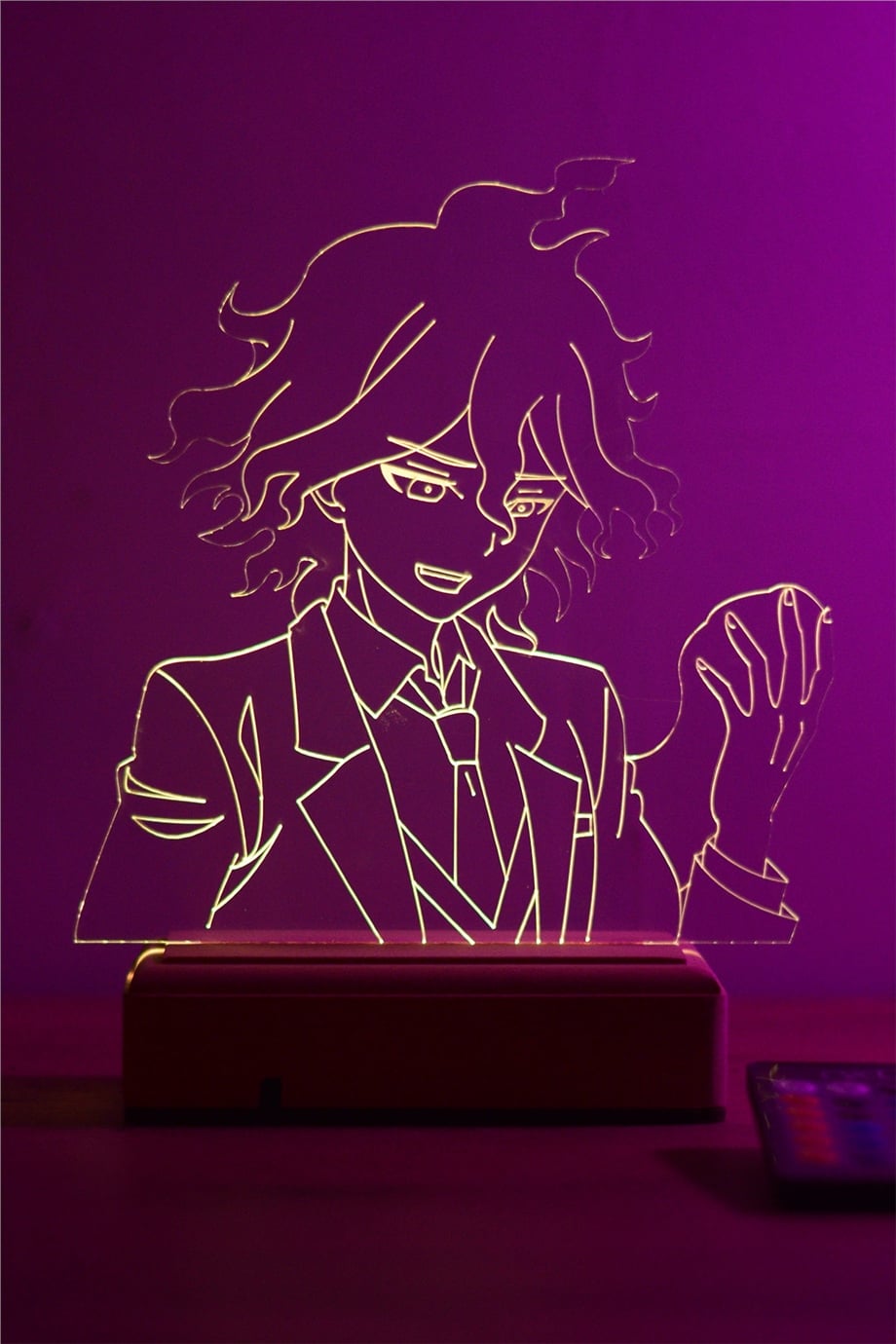 Nagito Komaeda 16 Renk Gece Lambası