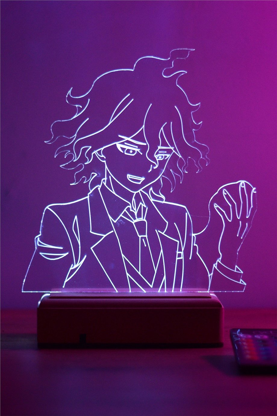 Nagito Komaeda 16 Renk Gece Lambası