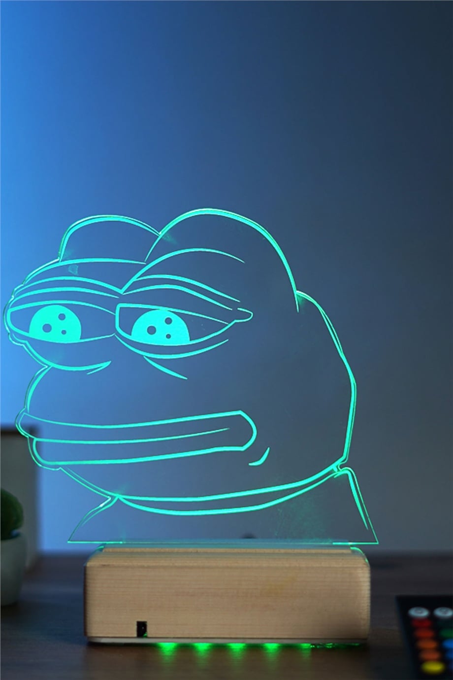 Sad Frog 16 Renk Gece Lambası
