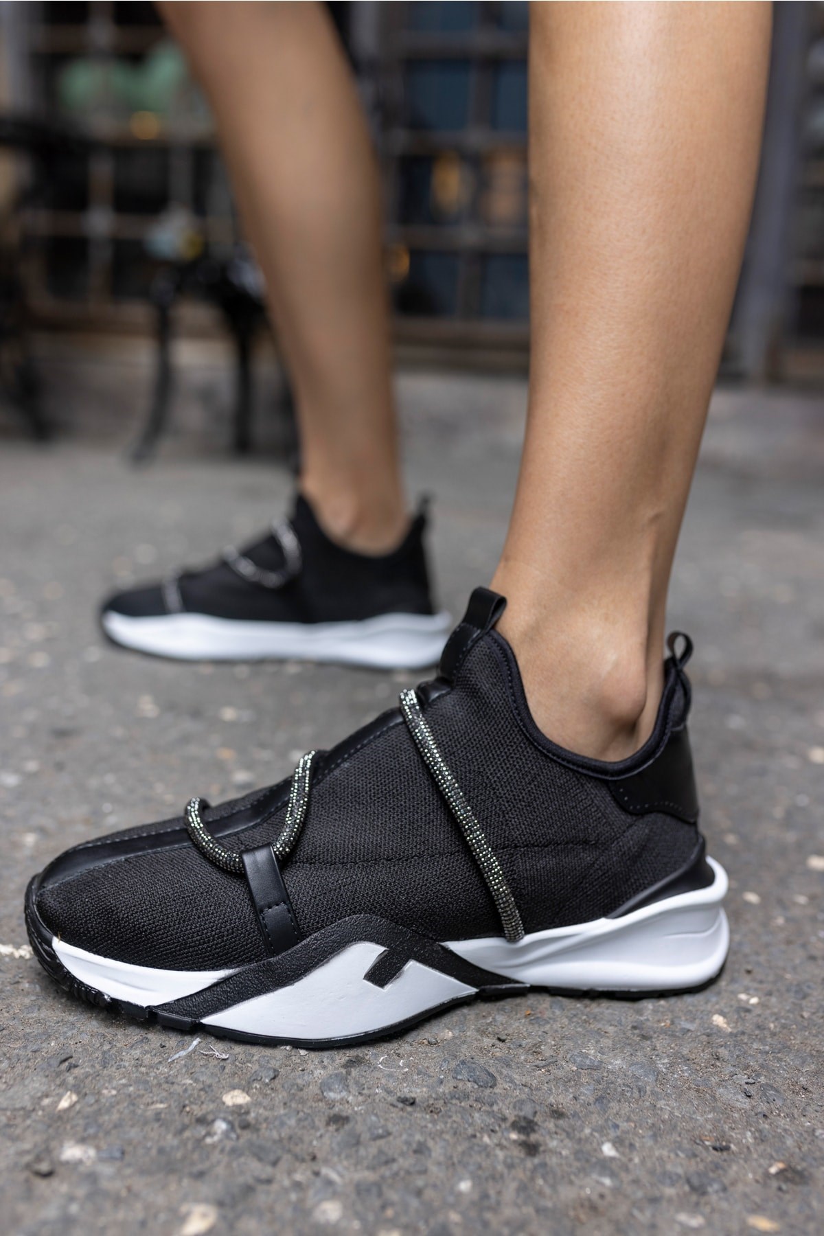 Elen Kadın Siyah Taş Detay Trıko Sneaker