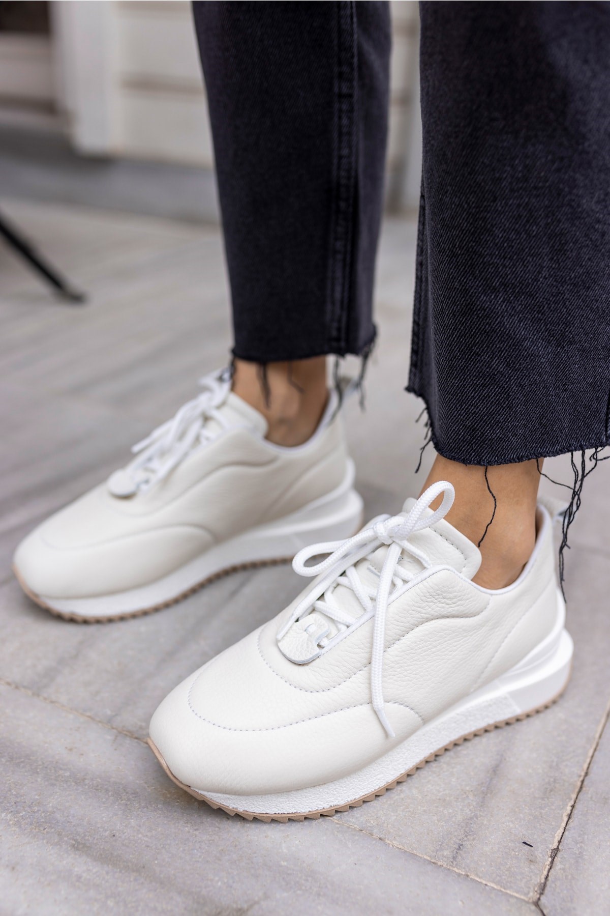 Tobias Kadin Bej Gercek Deri Puff Detay Sneaker