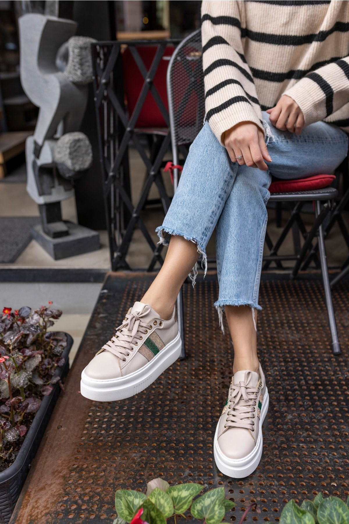 Zanıolo Kadın Bej Taş Detay Sneaker