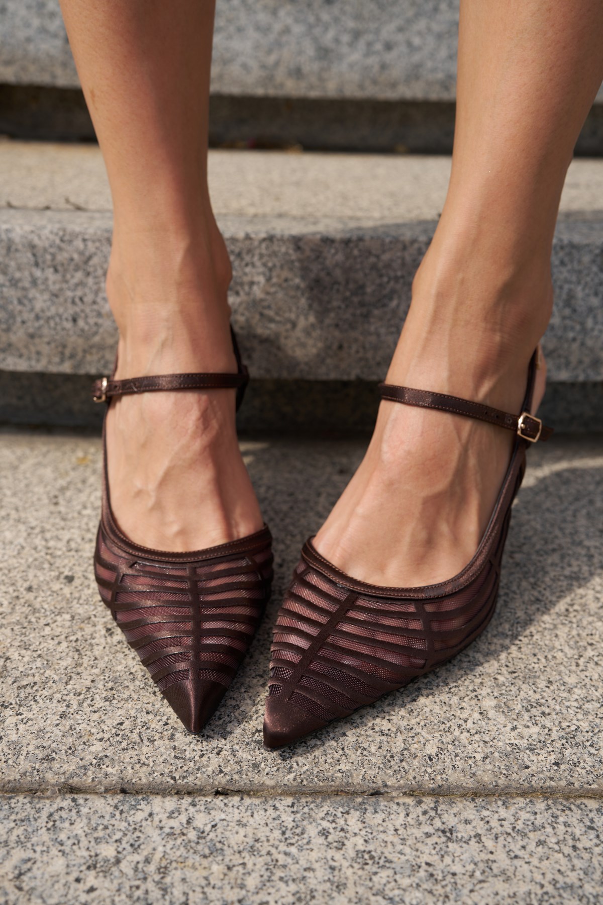 JENESI KADIN KAHVE SATEN TOPUKLU SLINGBACK AYAKKABI
