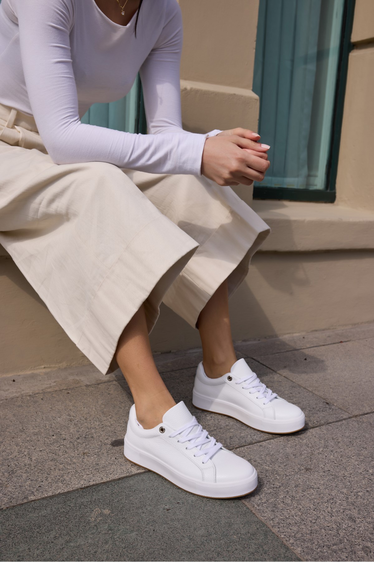 ZALVİRO KADİN BEYAZ GERCEK DERİ SNEAKER