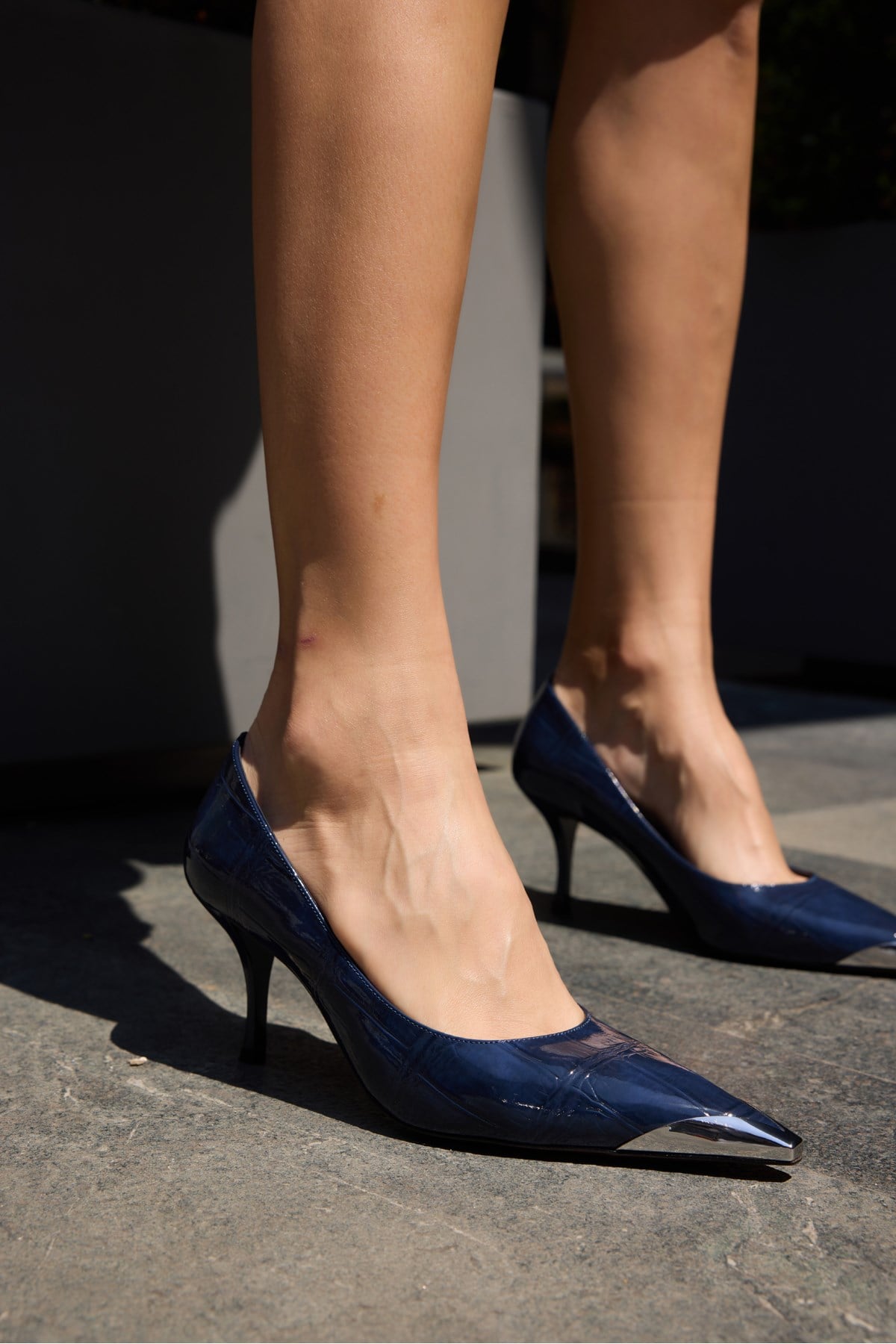 PINNA KADIN LACIVERT KROKO DETAY BURUN METALLI STILETTO