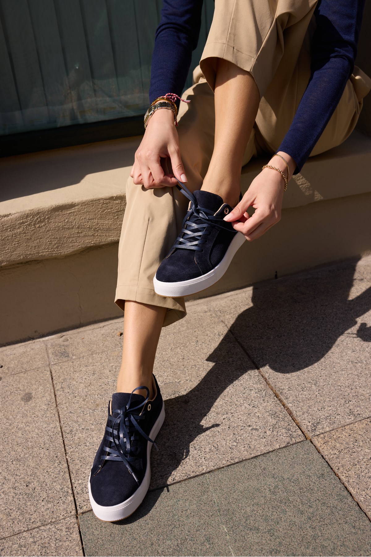 ZALVİRO KADİN LACİVERT GERCEK DERİ SUET BAGCIKLI SNEAKER