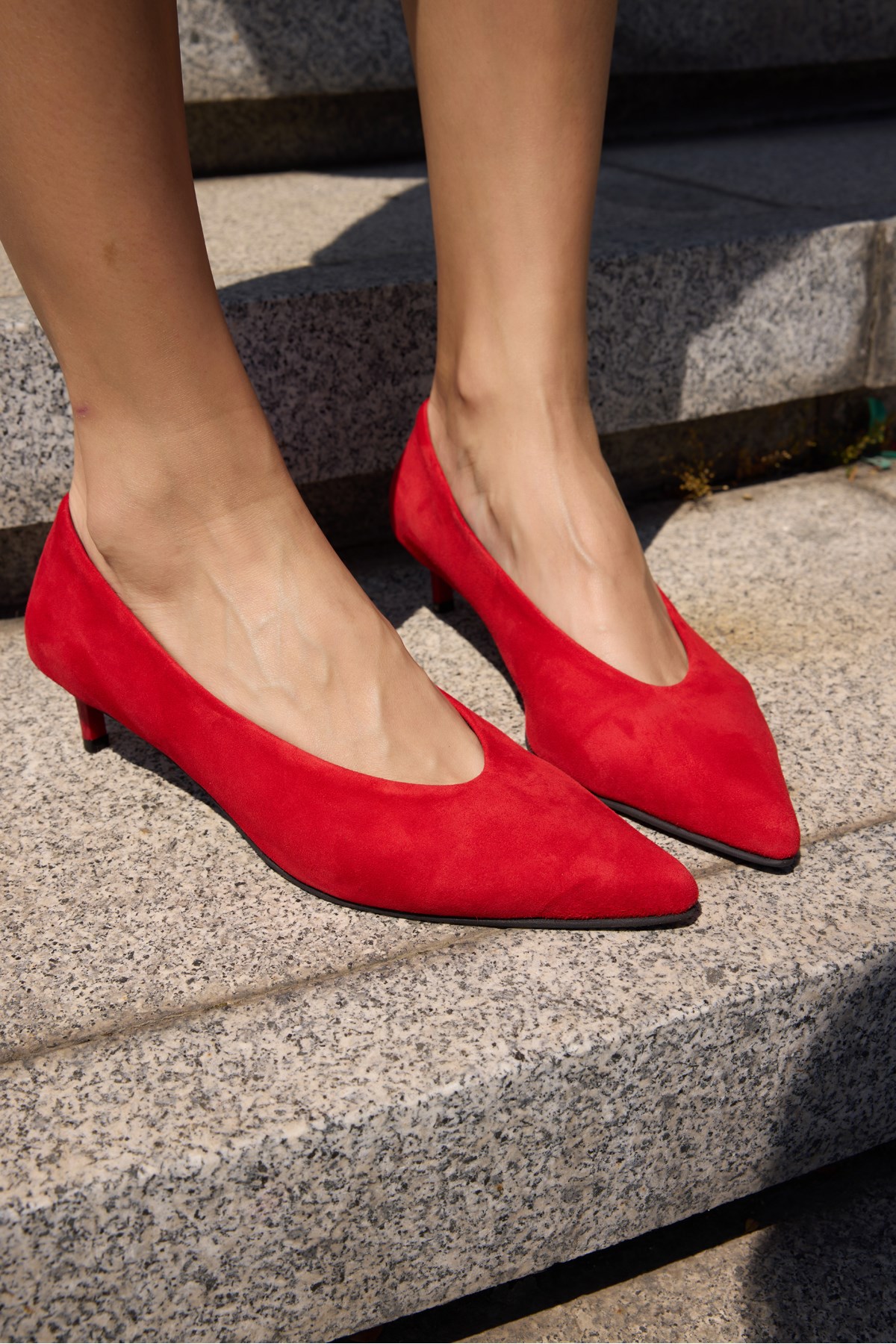 LURCETTA KADIN KIRMIZI SUET GERCEK DERI MINI TOPUKLU STILETTO