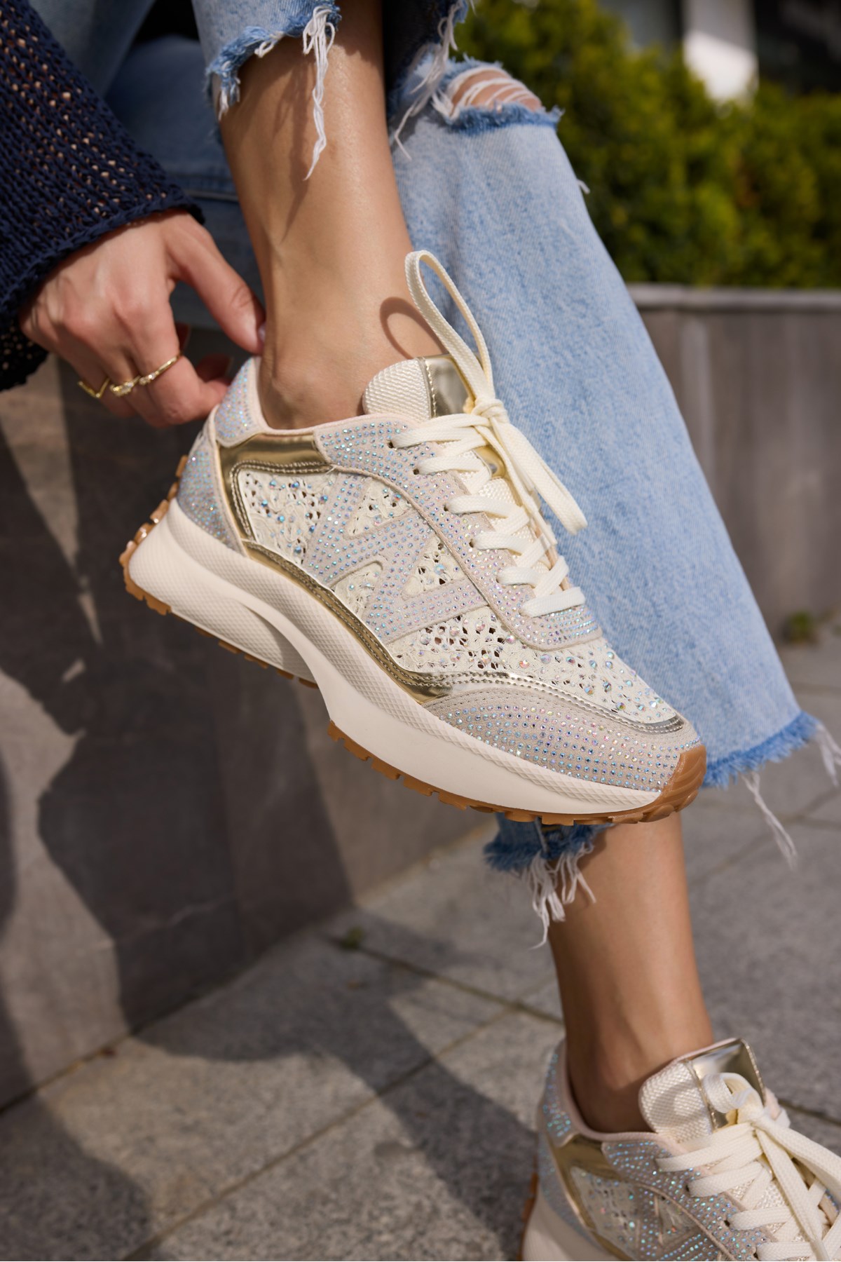 VESSANO KADIN BEJ TAS DETAY BAGCIKLI SNEAKER