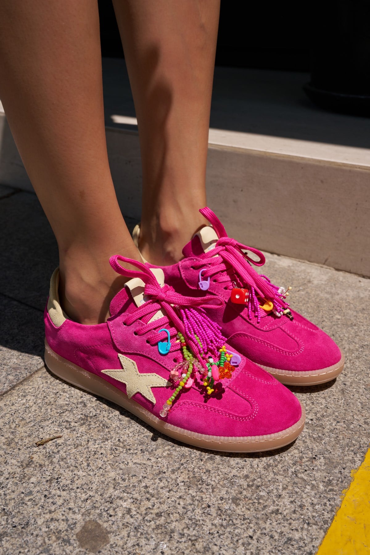 MENO KADIN FUSYA GERCEK DERI SUET CHARM DETAYLI ITALY SNEAKER