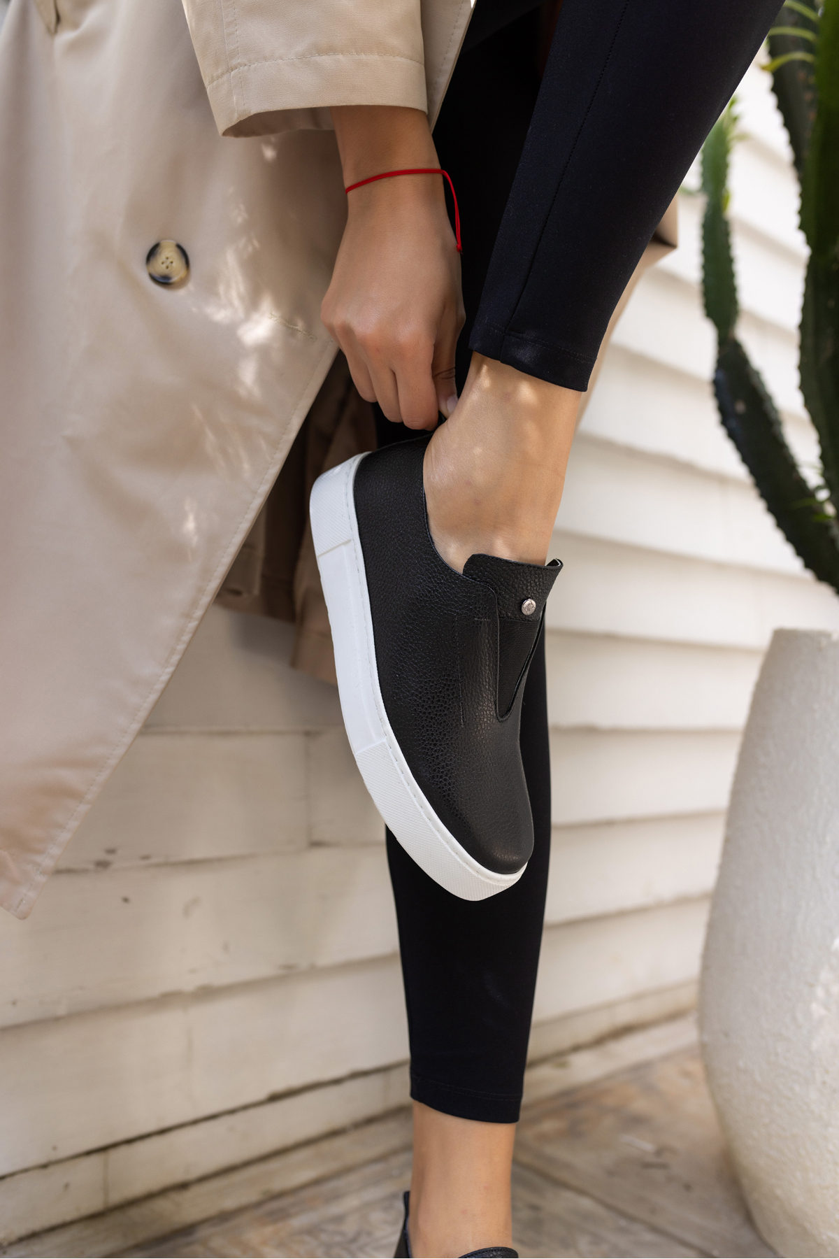 YUSSİ KADİN BEYAZ GERCEK DERİ SNEAKER