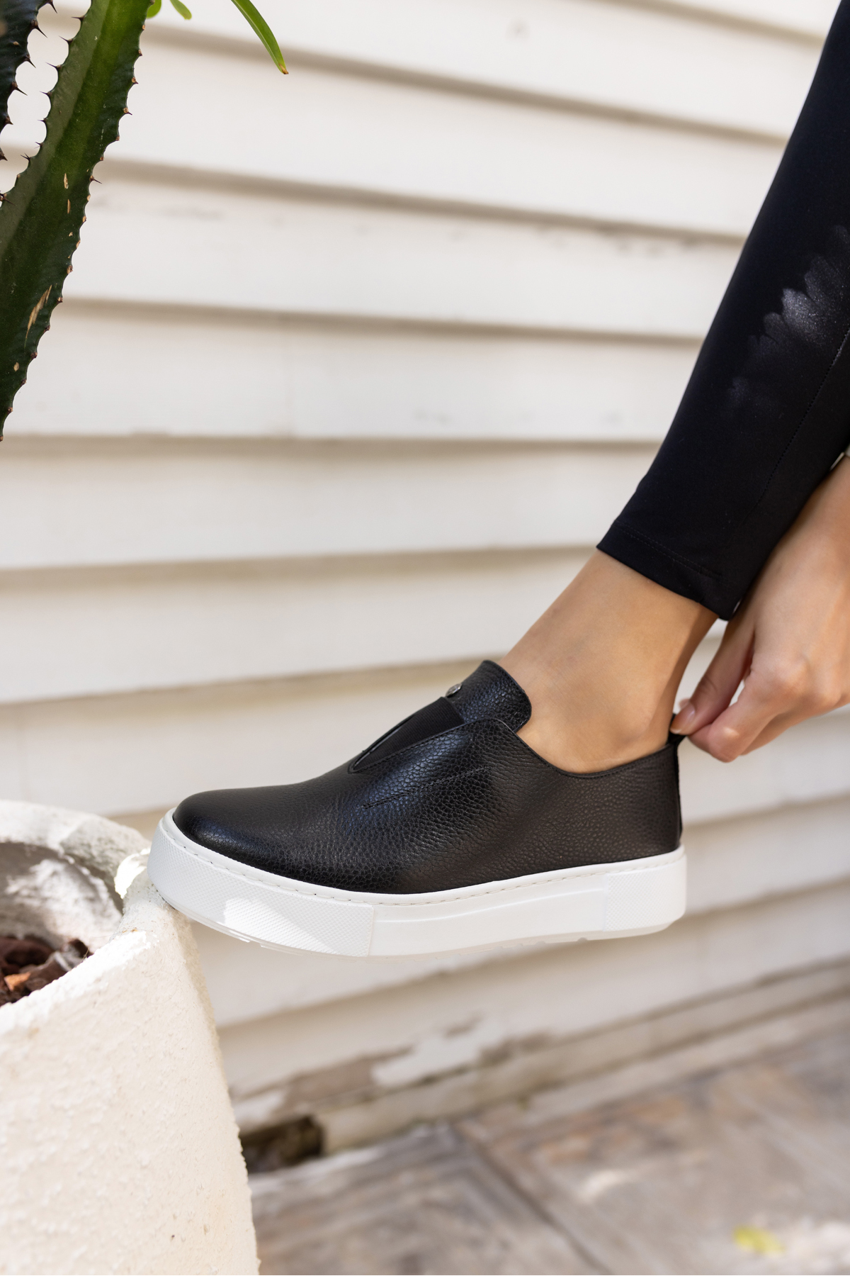 YUSSİ KADİN BEYAZ GERCEK DERİ SNEAKER