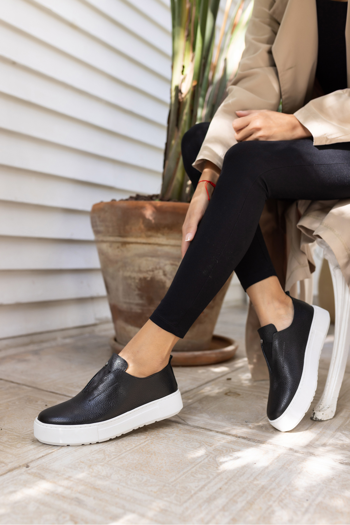 YUSSİ KADİN BEYAZ GERCEK DERİ SNEAKER
