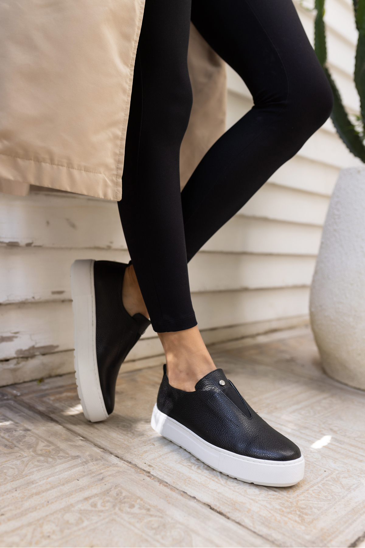 YUSSİ KADİN BEYAZ GERCEK DERİ SNEAKER