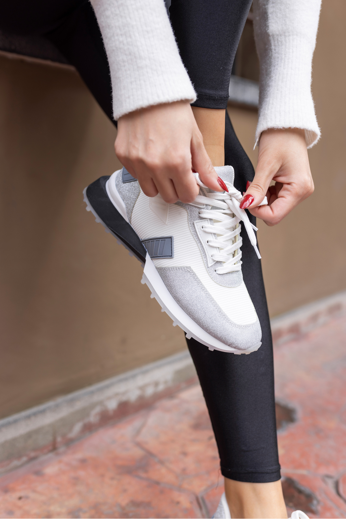 EVORA KADİN SİYAH SİM DETAYLİ SNEAKER