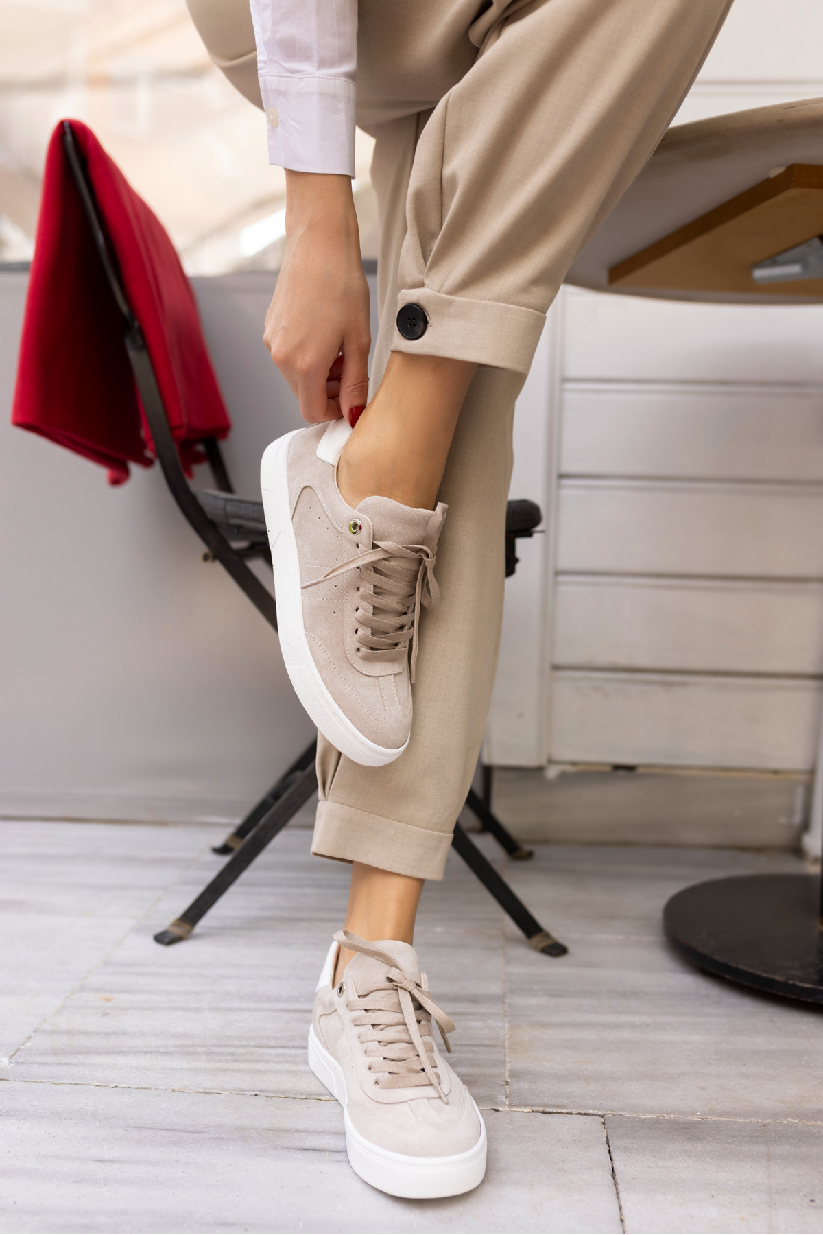 SEVENTY KADIN BEJ GERCEK DERİ SUET BAGCIKLI SNEAKER