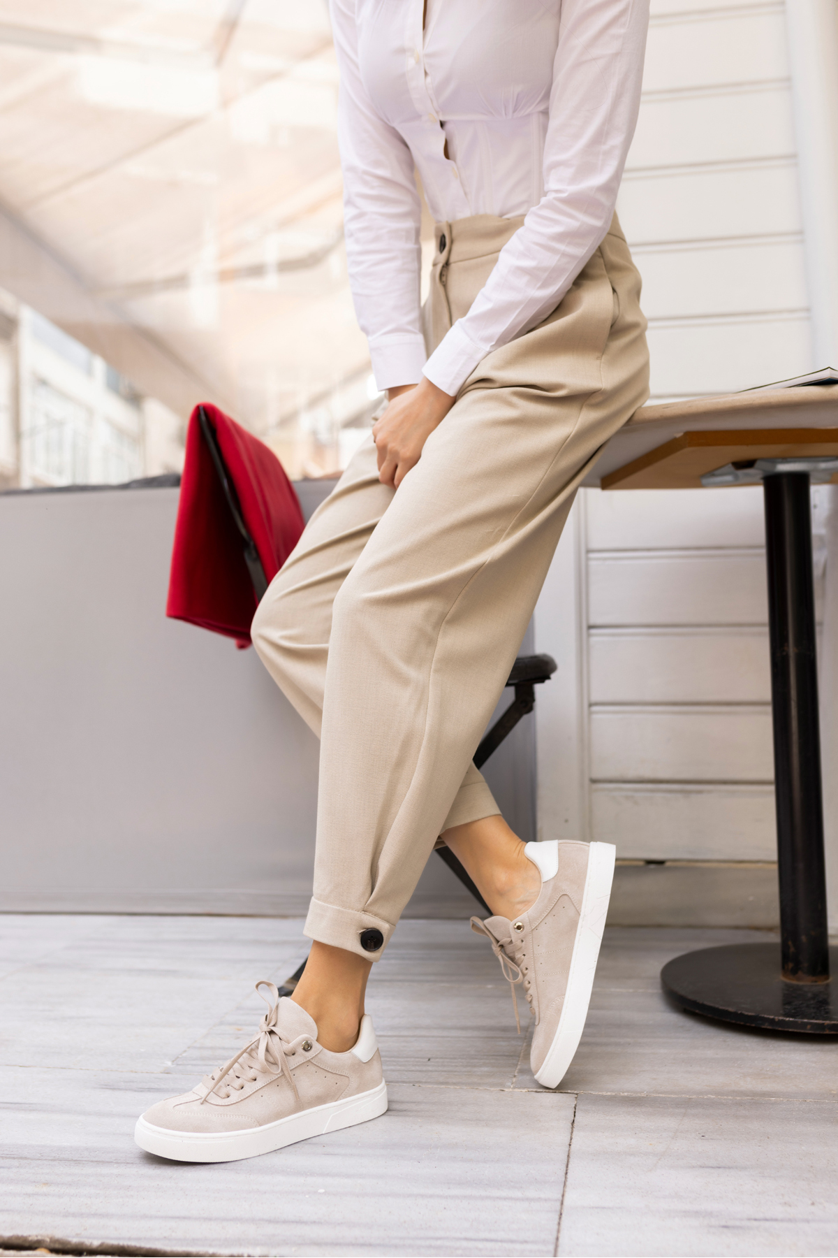 SEVENTY KADIN BEJ GERCEK DERİ SUET BAGCIKLI SNEAKER