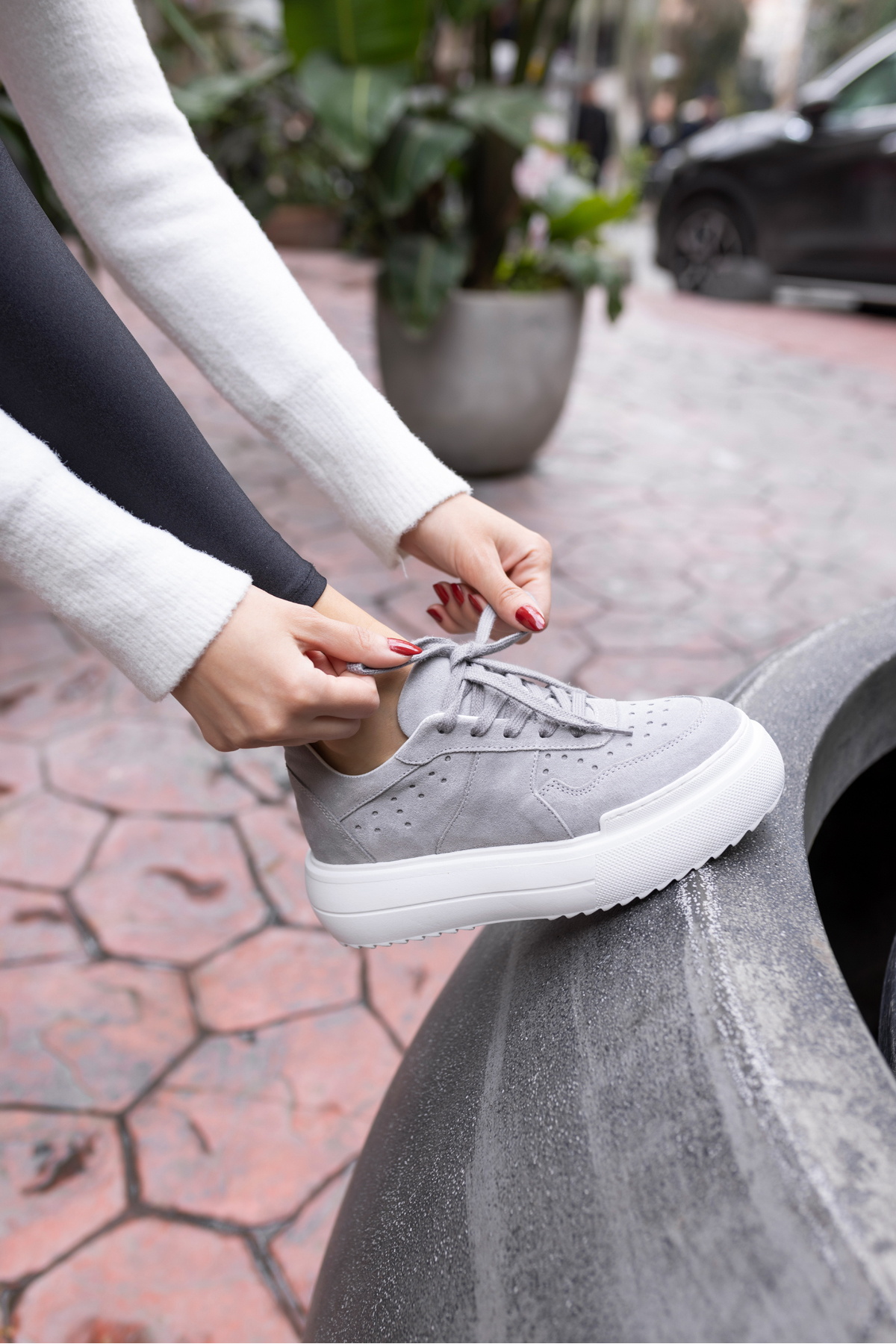 GİRLYA KADIN GRİ GERCEK SUET 6 CM TABAN YUKSEKLIK SNEAKER